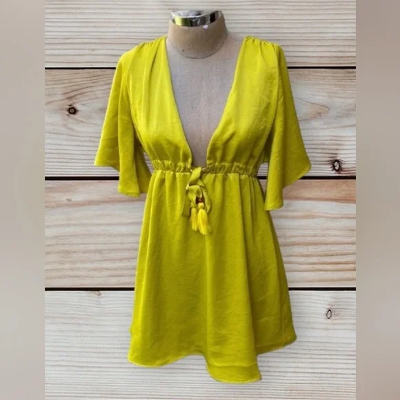 House of Harlow 1960 Nicole Richie’s high end line named after her daughter. - Picture 3 of 15